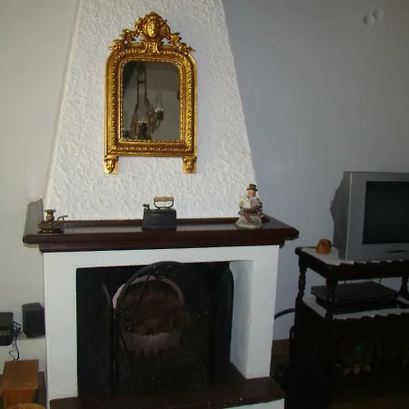 Apartment 235 . Eparchiaki Odos Ermionis -galatas Ermioni
